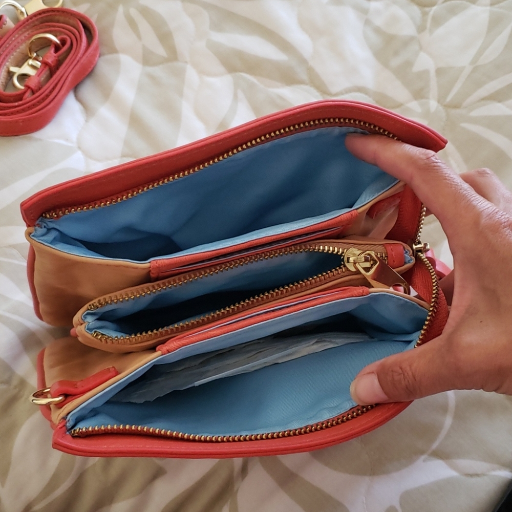 Purse - Picture 3 of 4